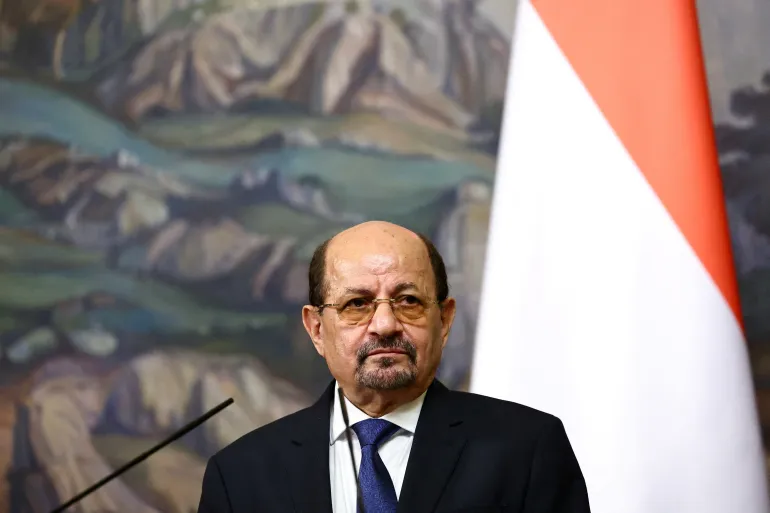 Yemeni Foreign Minister Shaya Mohsin Zindani attends a news conference.